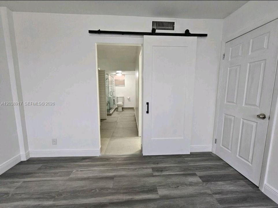 В аренду: $1,800 (1 спален, 1 ванн, 940 Квадратных фут)