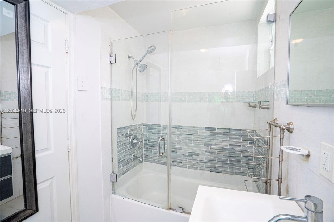 В аренду: $3,800 (3 спален, 2 ванн, 2398 Квадратных фут)