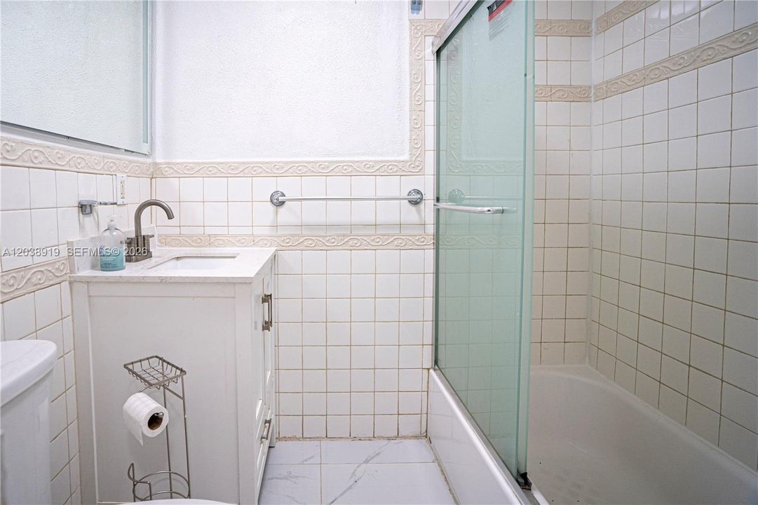 В аренду: $3,800 (3 спален, 2 ванн, 2398 Квадратных фут)