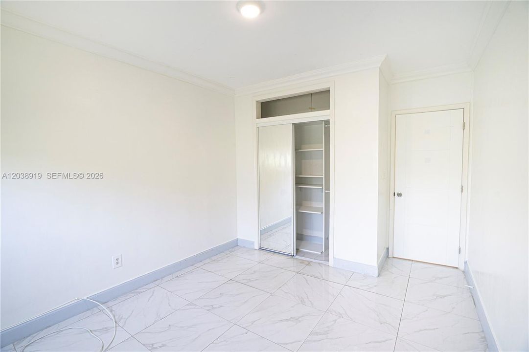 В аренду: $3,800 (3 спален, 2 ванн, 2398 Квадратных фут)