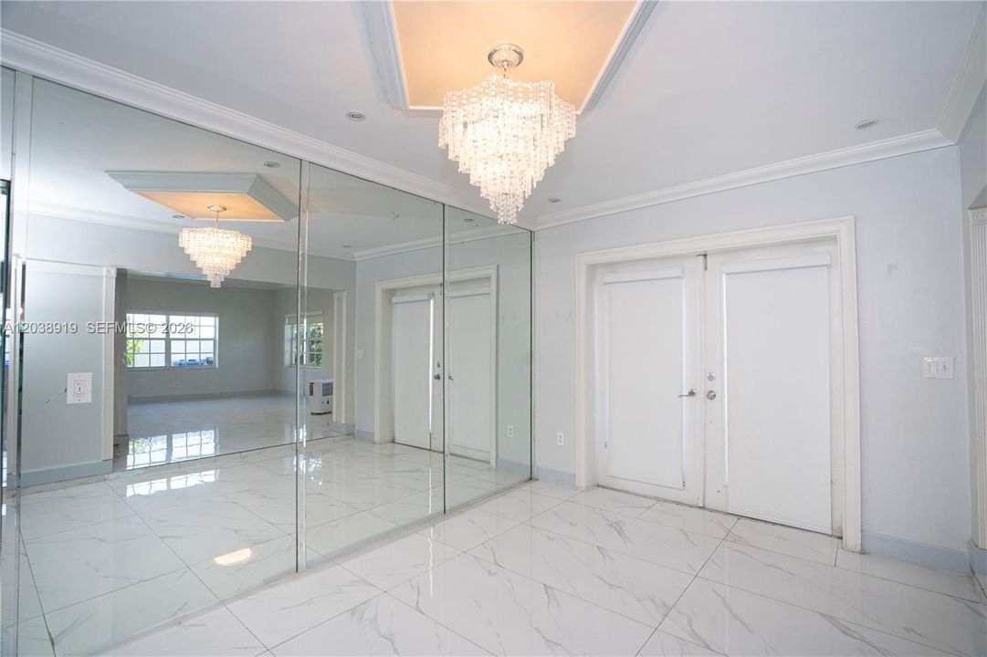 В аренду: $3,800 (3 спален, 2 ванн, 2398 Квадратных фут)