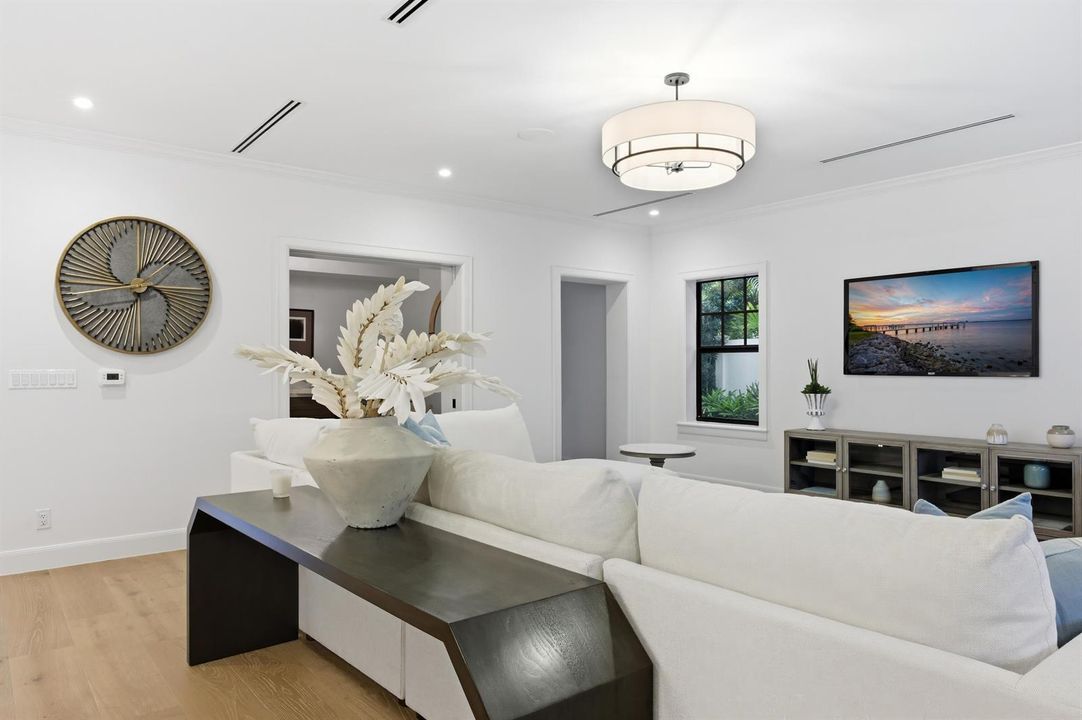 FAMILY ROOM