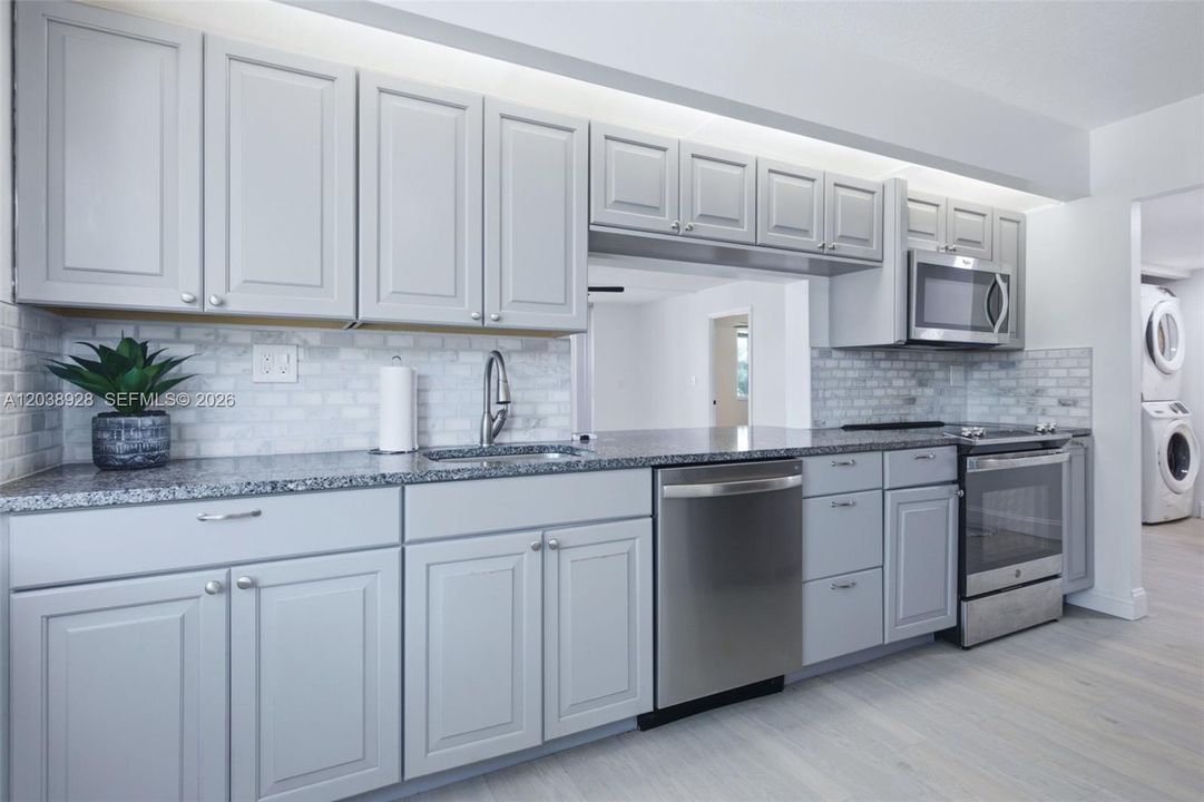 En Venta: $217,000 (2 camas, 2 baños, 1370 Pies cuadrados)