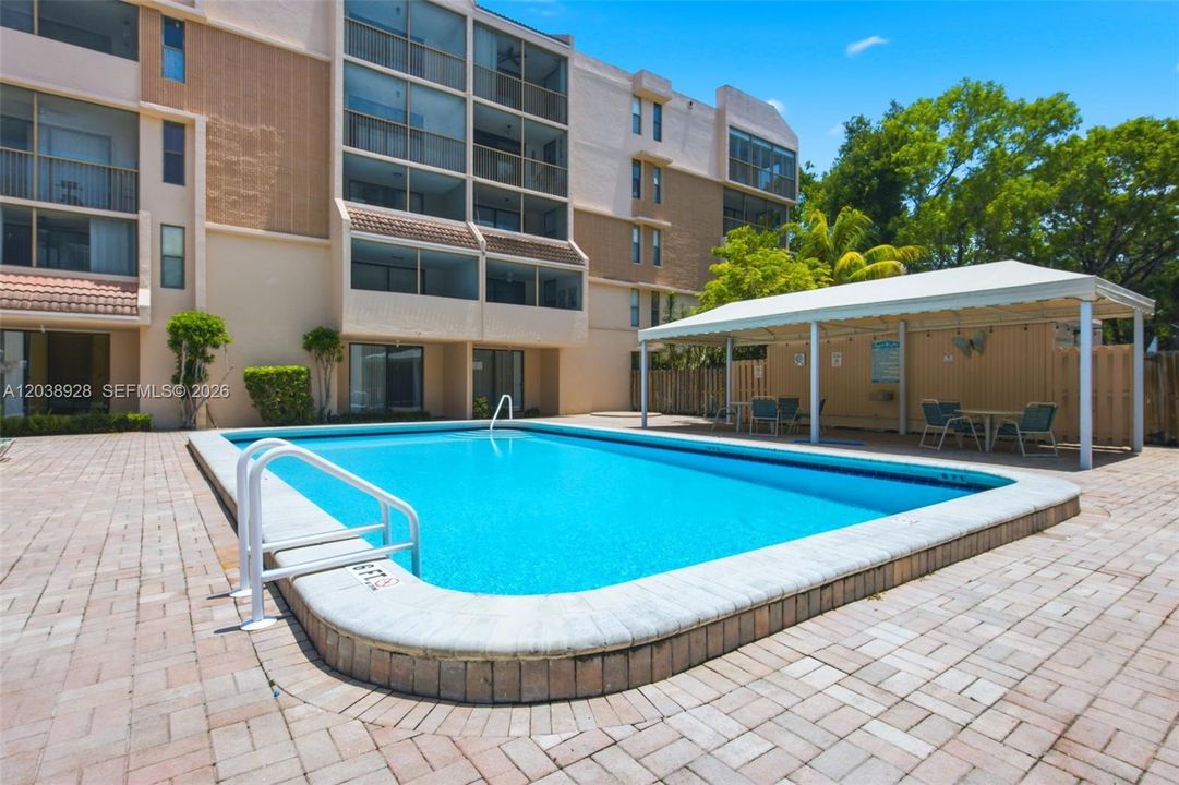 En Venta: $217,000 (2 camas, 2 baños, 1370 Pies cuadrados)