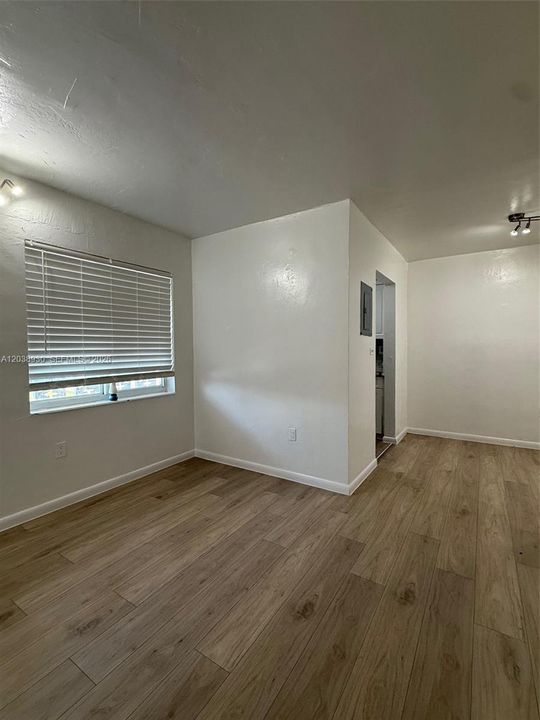 В аренду: $1,695 (1 спален, 1 ванн, 650 Квадратных фут)