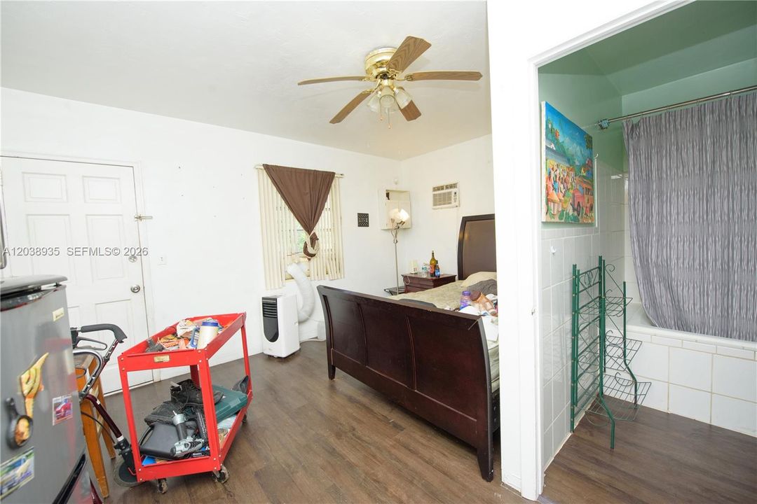 For Sale: $525,000 (2 beds, 2 baths, 1404 Square Feet)