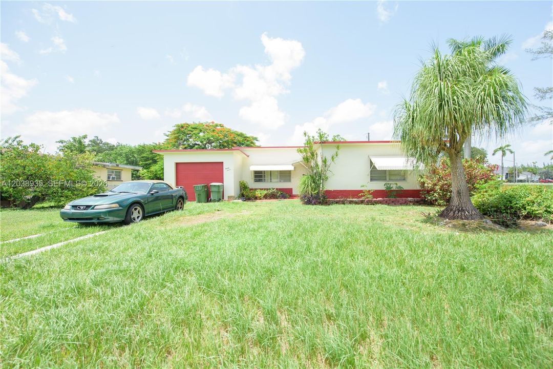 For Sale: $525,000 (2 beds, 2 baths, 1404 Square Feet)