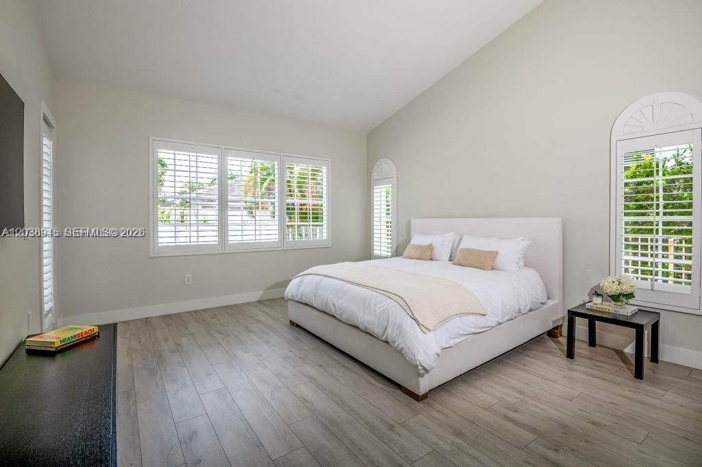 For Sale: $1,150,000 (3 beds, 2 baths, 2248 Square Feet)