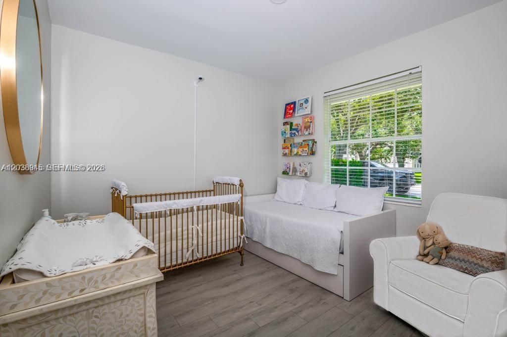 For Sale: $1,150,000 (3 beds, 2 baths, 2248 Square Feet)