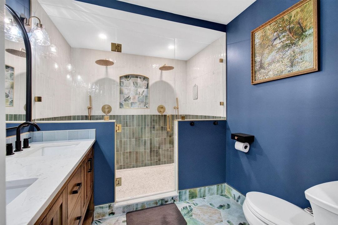 Dual sink dual rainshower