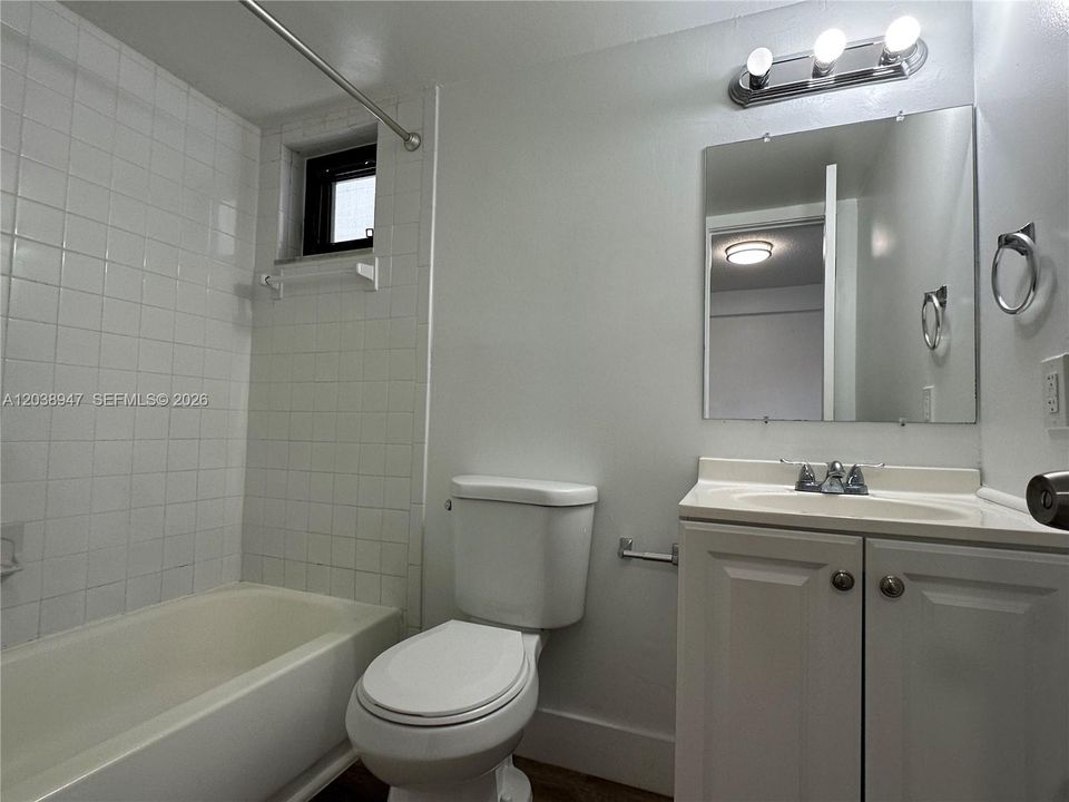 В аренду: $1,795 (1 спален, 1 ванн, 0 Квадратных фут)