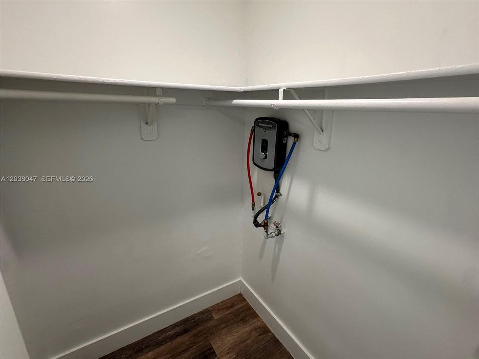 В аренду: $1,795 (1 спален, 1 ванн, 0 Квадратных фут)
