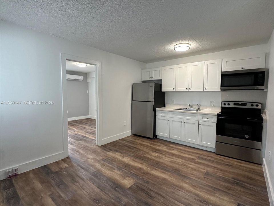 В аренду: $1,795 (1 спален, 1 ванн, 0 Квадратных фут)