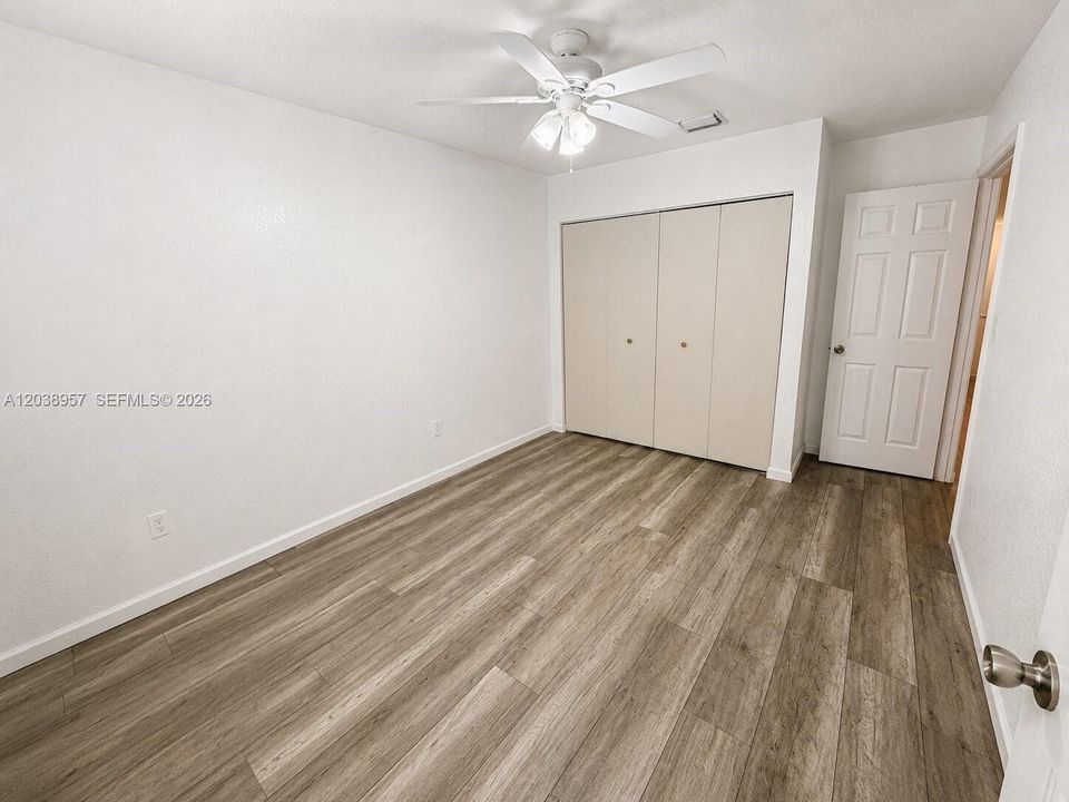 For Sale: $425,000 (3 beds, 2 baths, 1521 Square Feet)