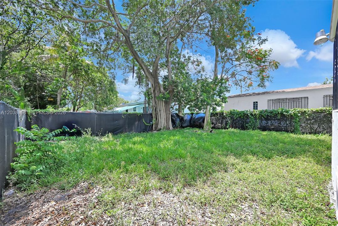 For Sale: $439,900 (3 beds, 1 baths, 1167 Square Feet)