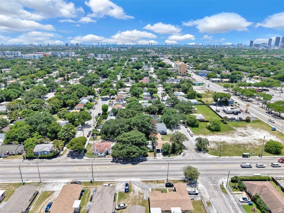 For Sale: $439,900 (3 beds, 1 baths, 1167 Square Feet)