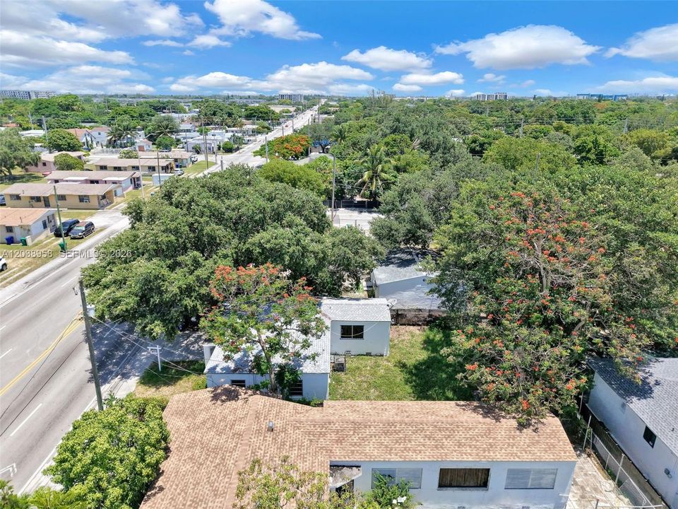 For Sale: $439,900 (3 beds, 1 baths, 1167 Square Feet)