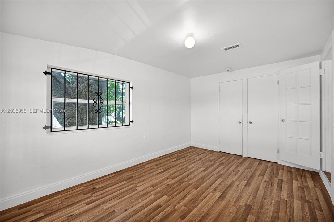 For Sale: $439,900 (3 beds, 1 baths, 1167 Square Feet)