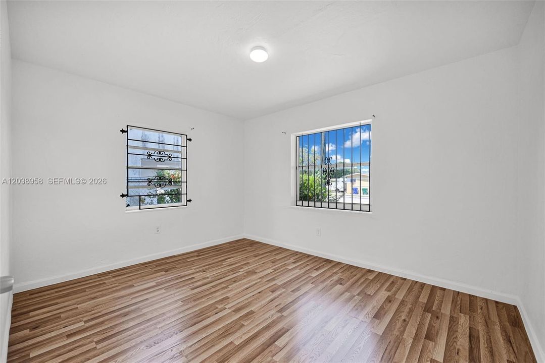 For Sale: $439,900 (3 beds, 1 baths, 1167 Square Feet)