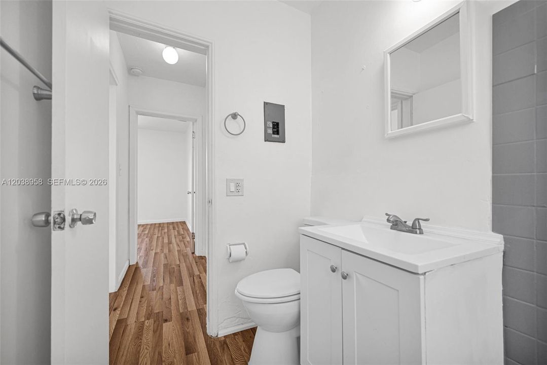 For Sale: $439,900 (3 beds, 1 baths, 1167 Square Feet)