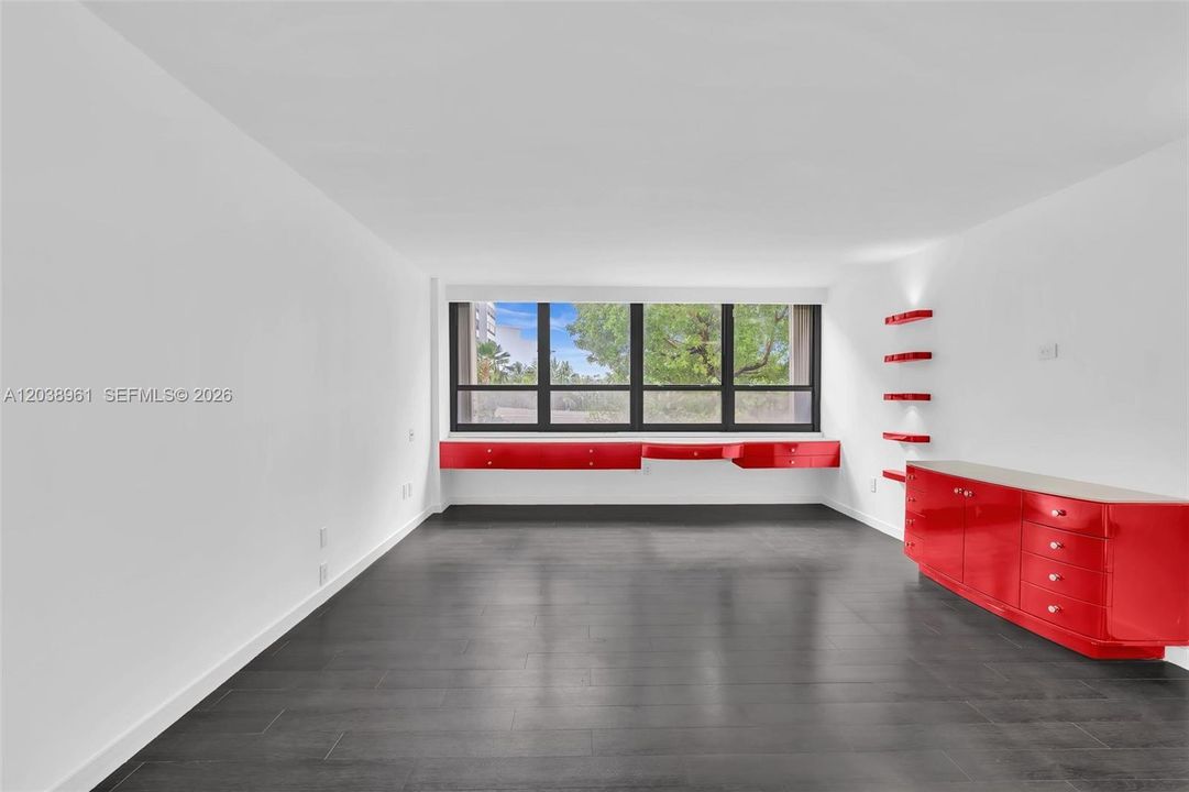 For Sale: $1,485,000 (2 beds, 2 baths, 1882 Square Feet)