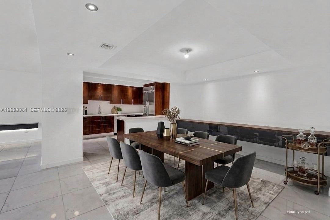 For Sale: $1,485,000 (2 beds, 2 baths, 1882 Square Feet)
