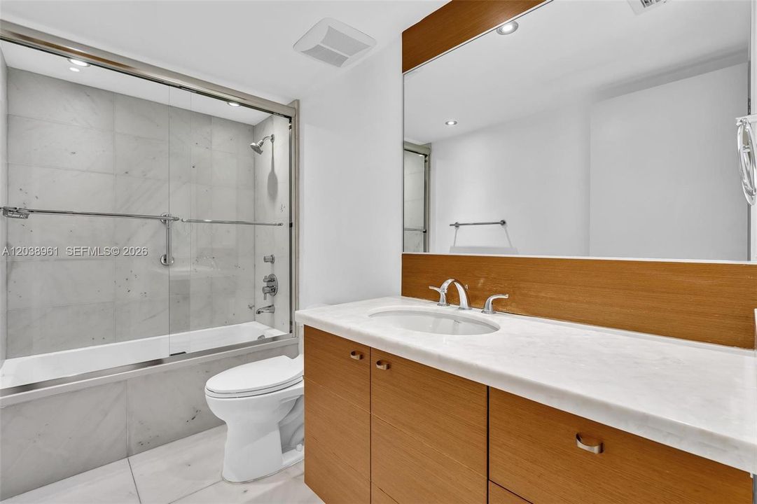 For Sale: $1,485,000 (2 beds, 2 baths, 1882 Square Feet)