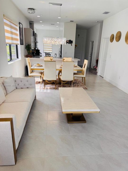 В аренду: $3,500 (4 спален, 3 ванн, 0 Квадратных фут)