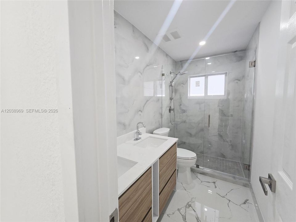 Active With Contract: $735,000 (5 beds, 3 baths, 1776 Square Feet)