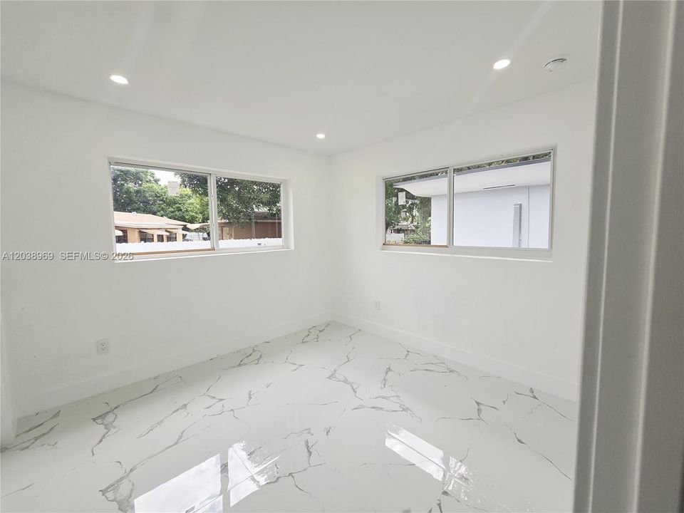 Active With Contract: $735,000 (5 beds, 3 baths, 1776 Square Feet)