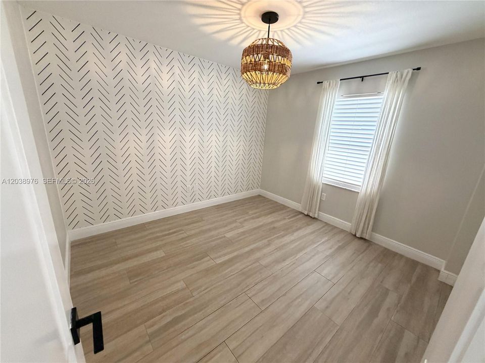 2nd bedroom