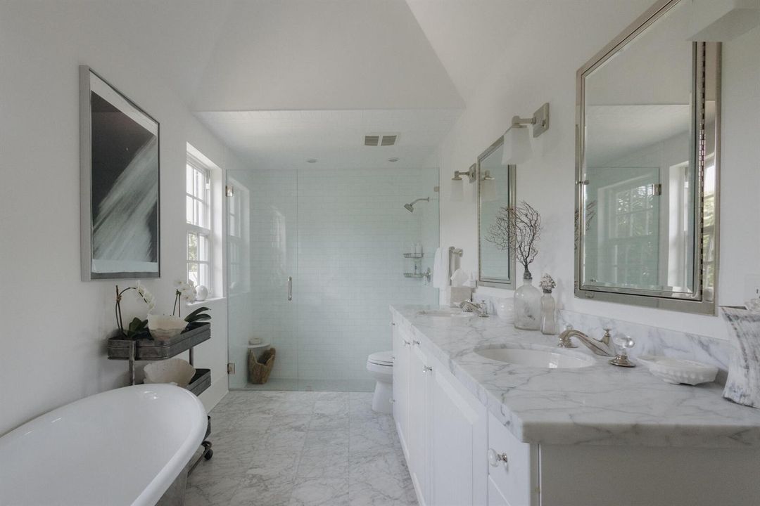 NM 22 Primary Bath1