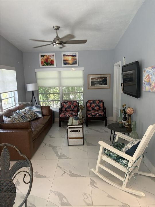 En Venta: $630,000 (1 camas, 1 baños, 750 Pies cuadrados)