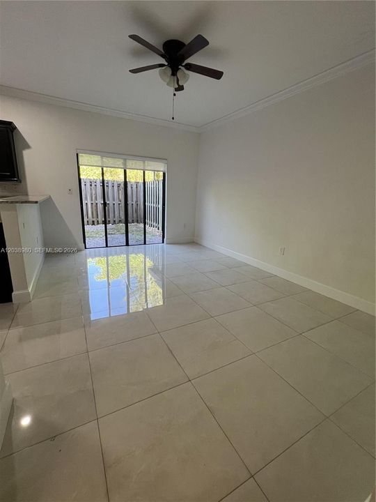 For Rent: $3,250 (3 beds, 2 baths, 1700 Square Feet)