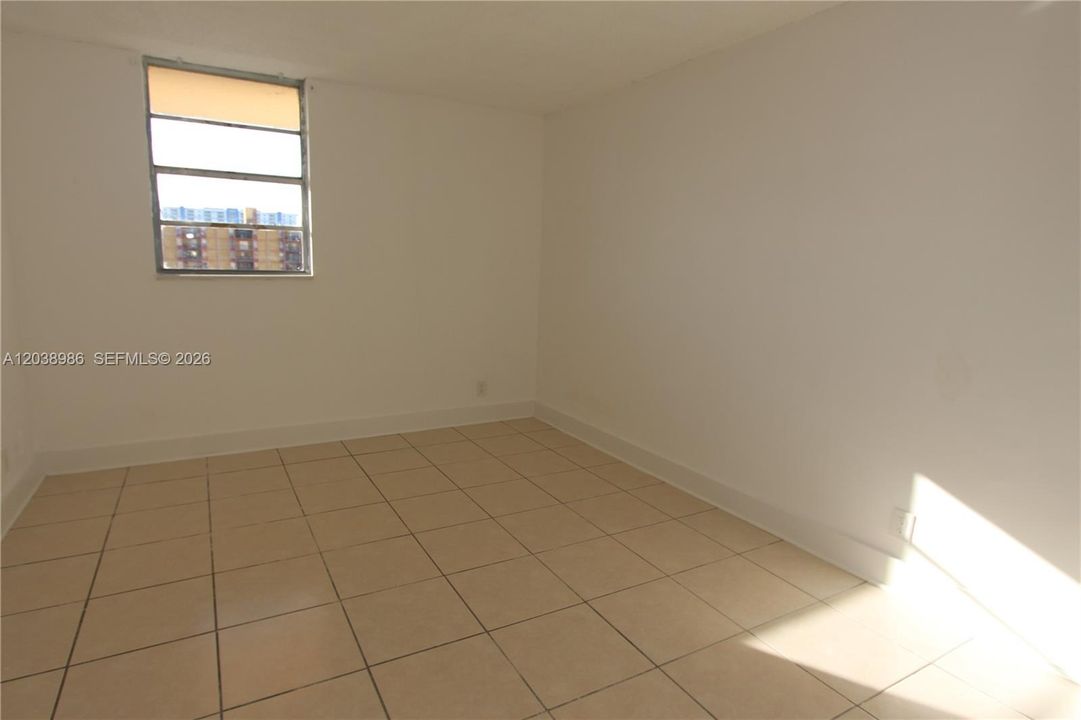 В аренду: $1,800 (1 спален, 1 ванн, 605 Квадратных фут)