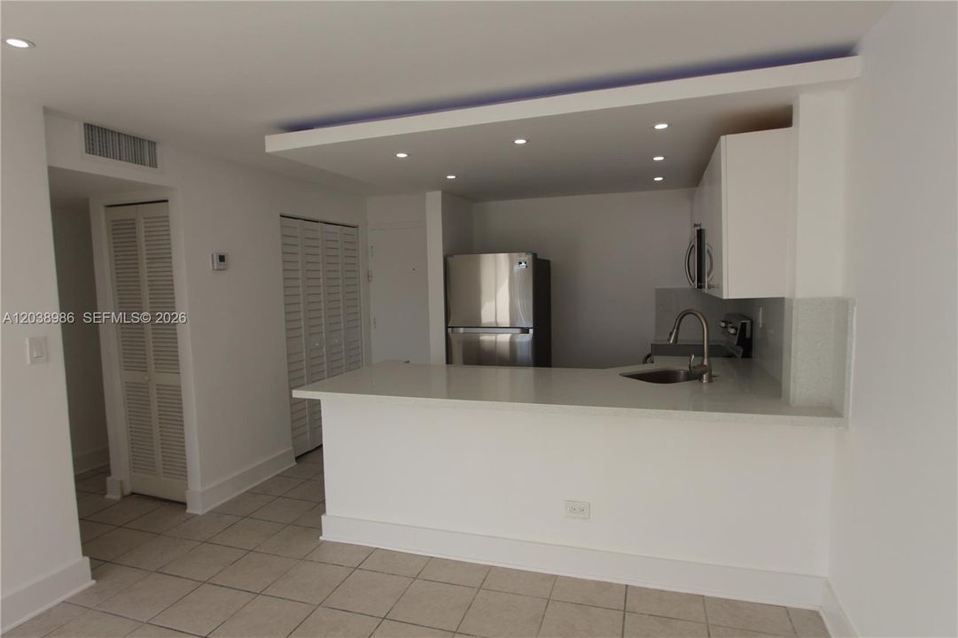В аренду: $1,800 (1 спален, 1 ванн, 605 Квадратных фут)