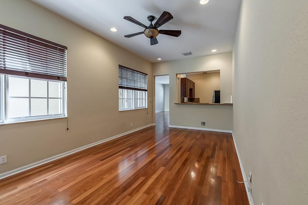 2502-NW-4TH-ST-008