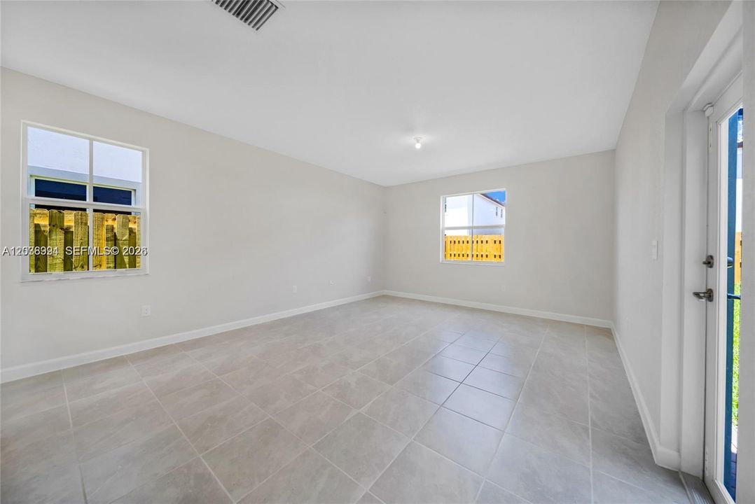 For Sale: $540,000 (3 beds, 2 baths, 1840 Square Feet)