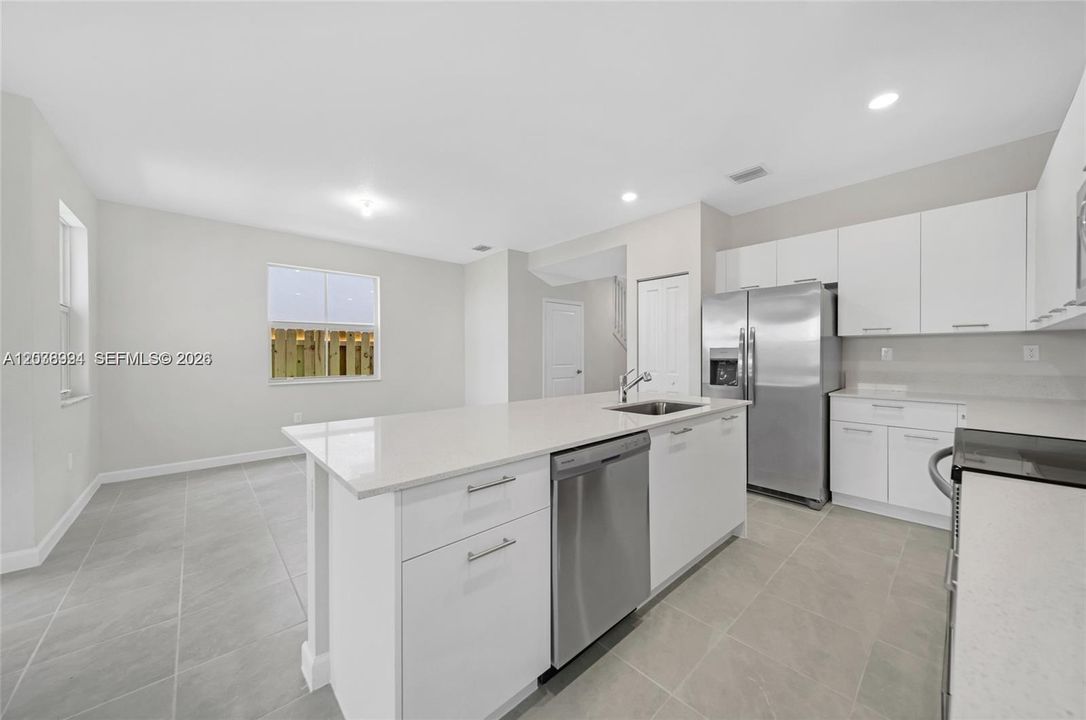 For Sale: $540,000 (3 beds, 2 baths, 1840 Square Feet)