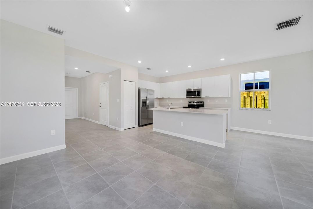 For Sale: $540,000 (3 beds, 2 baths, 1840 Square Feet)