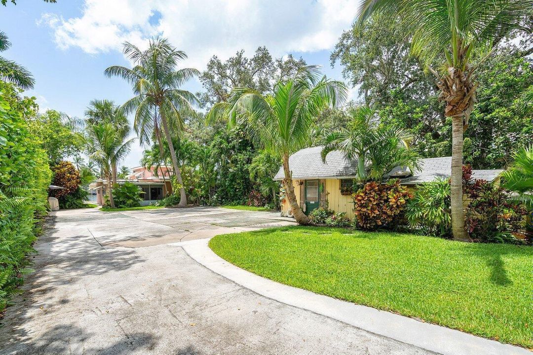 Exterior Lot