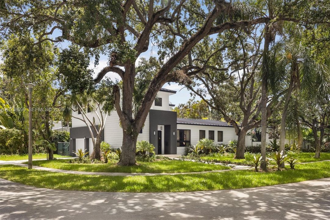 En Venta: $4,150,000 (4 camas, 3 baños, 3031 Pies cuadrados)