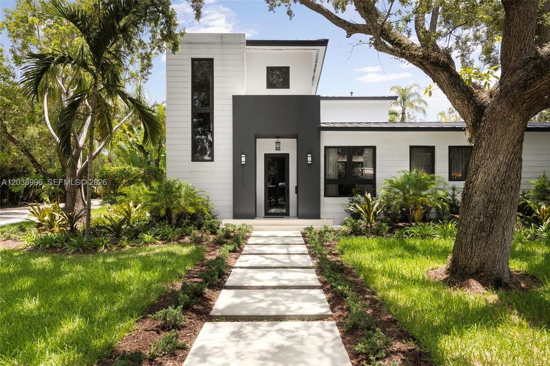 En Venta: $4,150,000 (4 camas, 3 baños, 3031 Pies cuadrados)