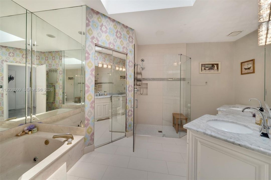 В аренду: $3,500 (2 спален, 2 ванн, 1831 Квадратных фут)