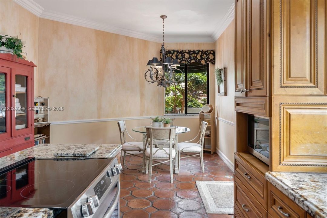 В аренду: $3,500 (2 спален, 2 ванн, 1831 Квадратных фут)