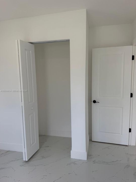 En Renta: $3,300 (3 camas, 2 baños, 864 Pies cuadrados)