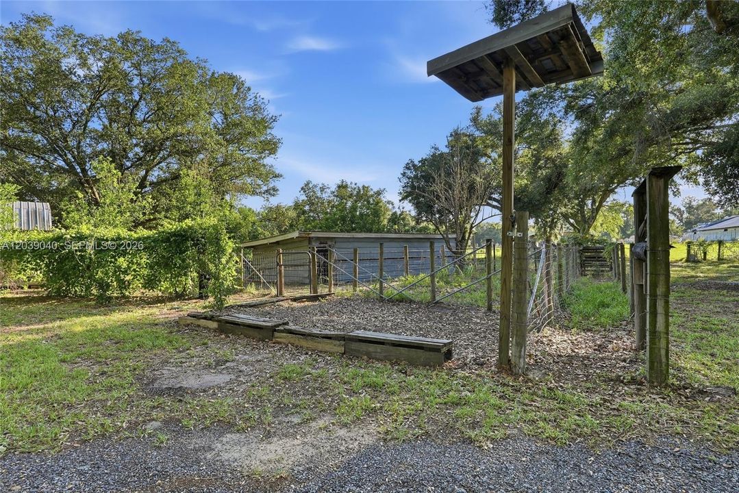 For Sale: $1,300,000 (4 beds, 2 baths, 2178 Square Feet)