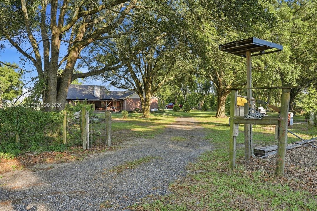 For Sale: $1,300,000 (4 beds, 2 baths, 2178 Square Feet)