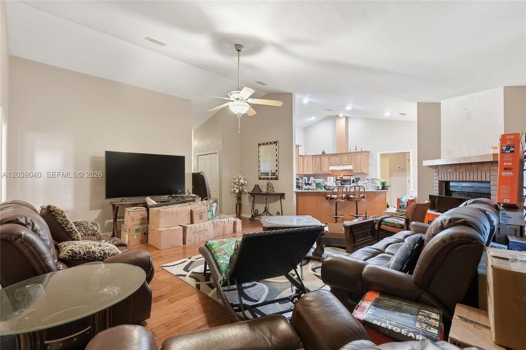 For Sale: $1,300,000 (4 beds, 2 baths, 2178 Square Feet)