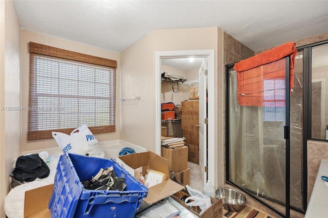 For Sale: $1,300,000 (4 beds, 2 baths, 2178 Square Feet)